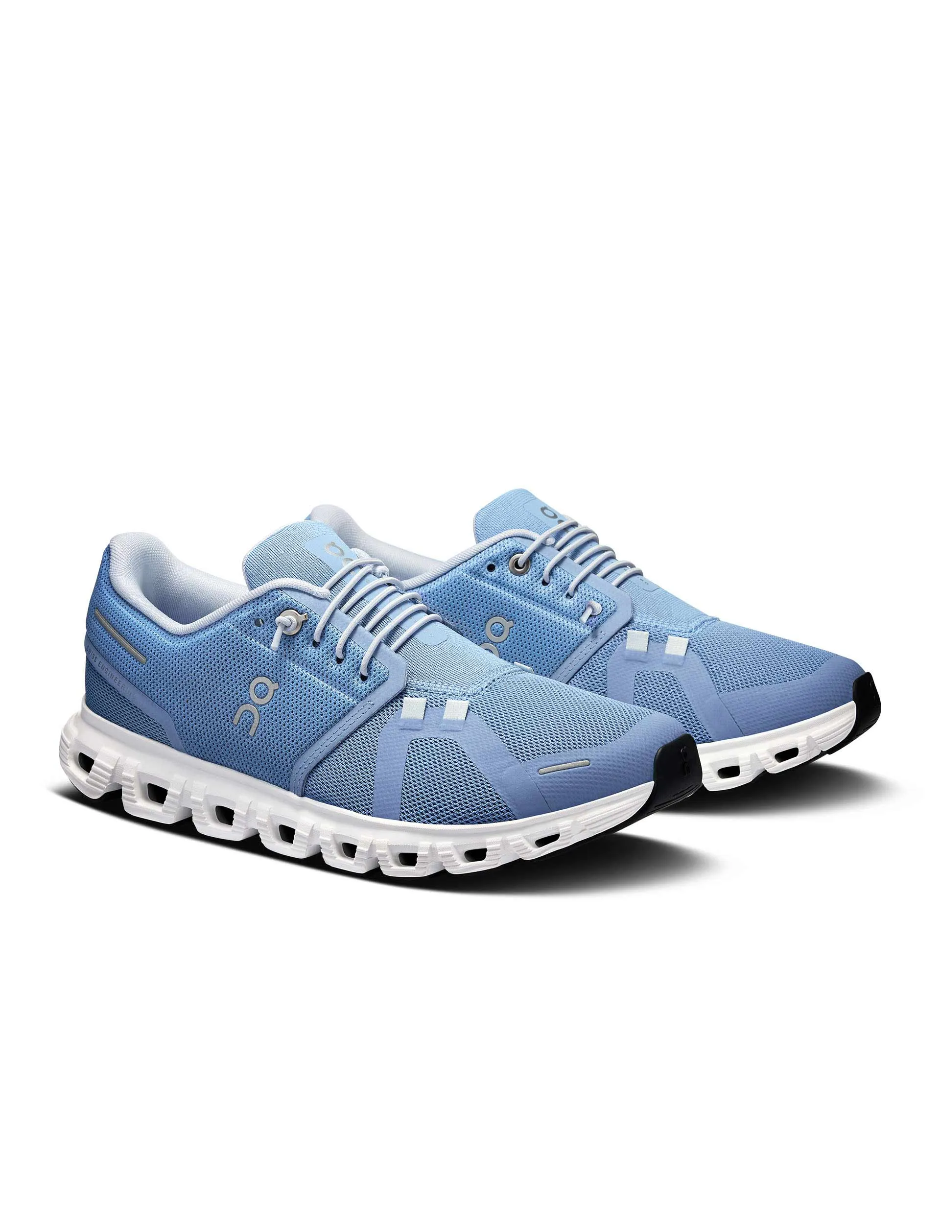 Cloud 6 - Chambray/White