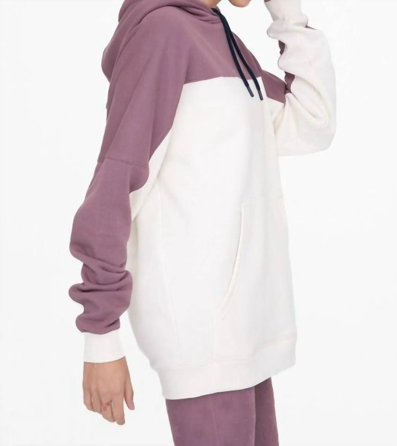 Color Blocked Hoodie Pullover With Pockets In Dark Mauve