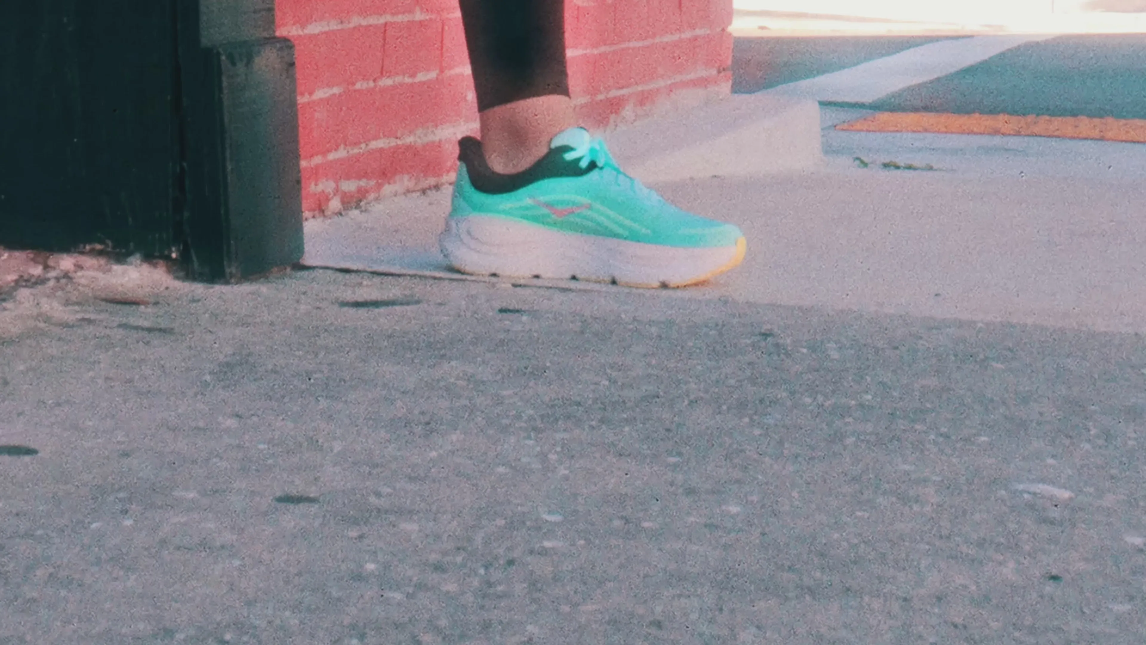 Hoka Bondi 9 Aster Flower - Starlight Glow