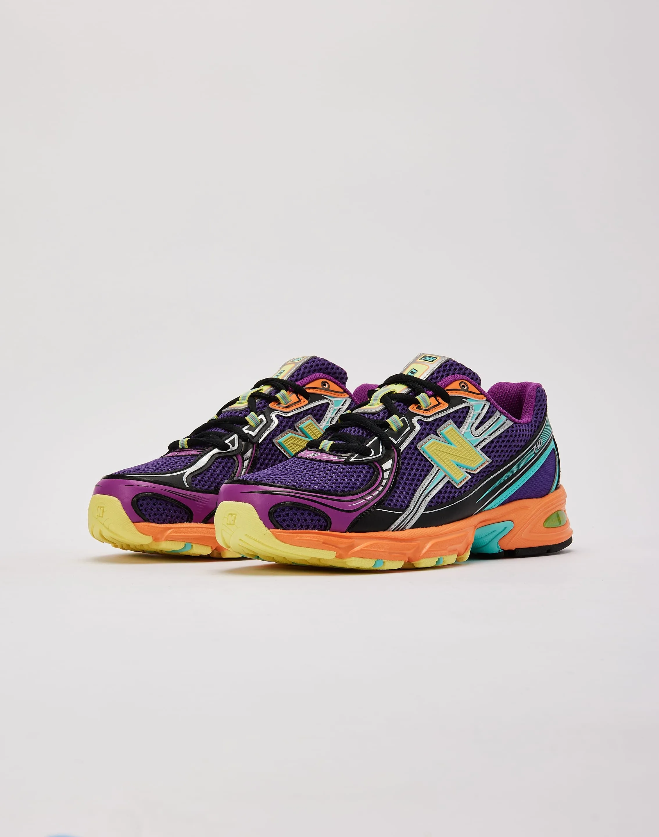 New Balance 740 Grade-School