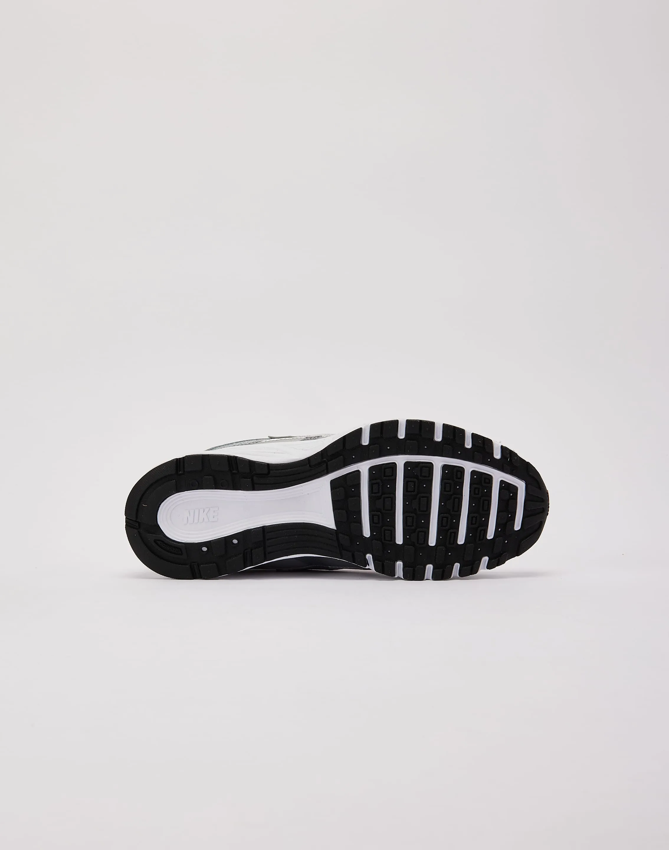 Nike P-6000 Grade-School