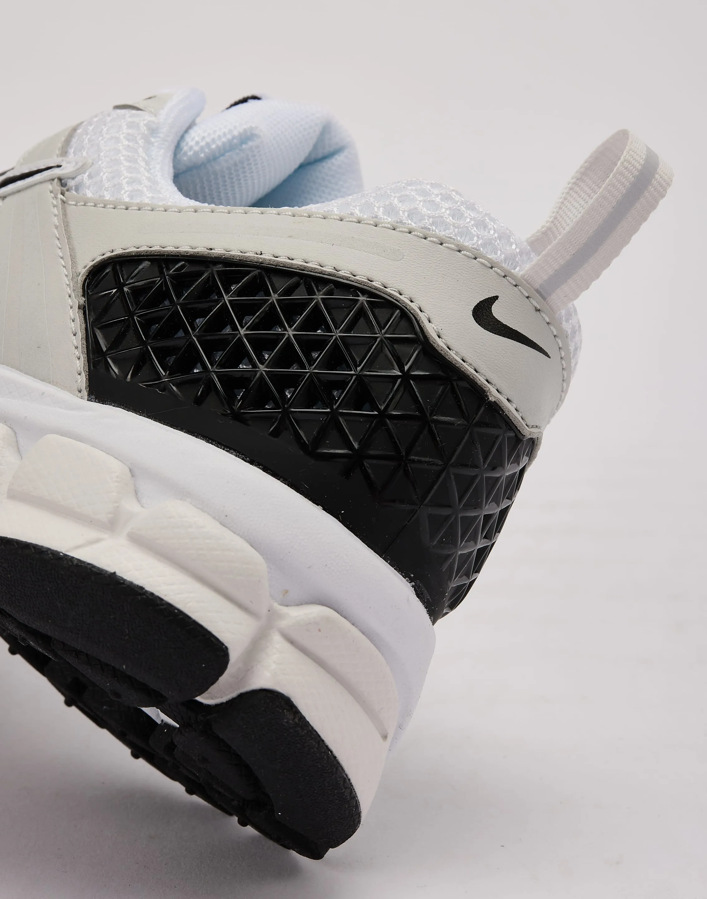 Nike Zoom Vomero 5 Grade-School