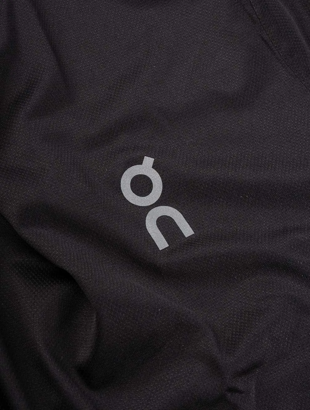 Performance T Black/dark