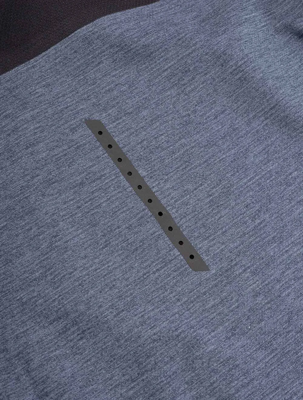 Performance T Black/dark