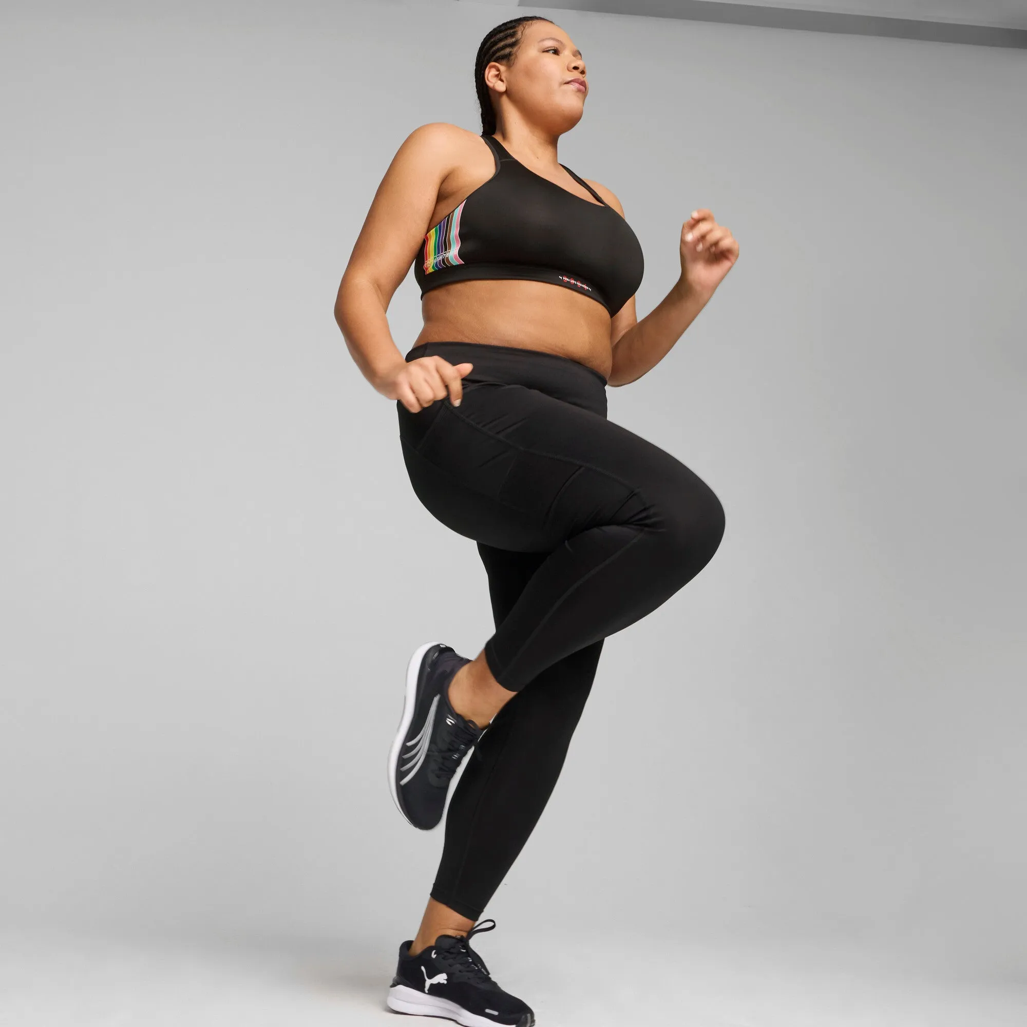 PUMA Women's LOVE MARATHON 4KEEPS Padded Running Bra