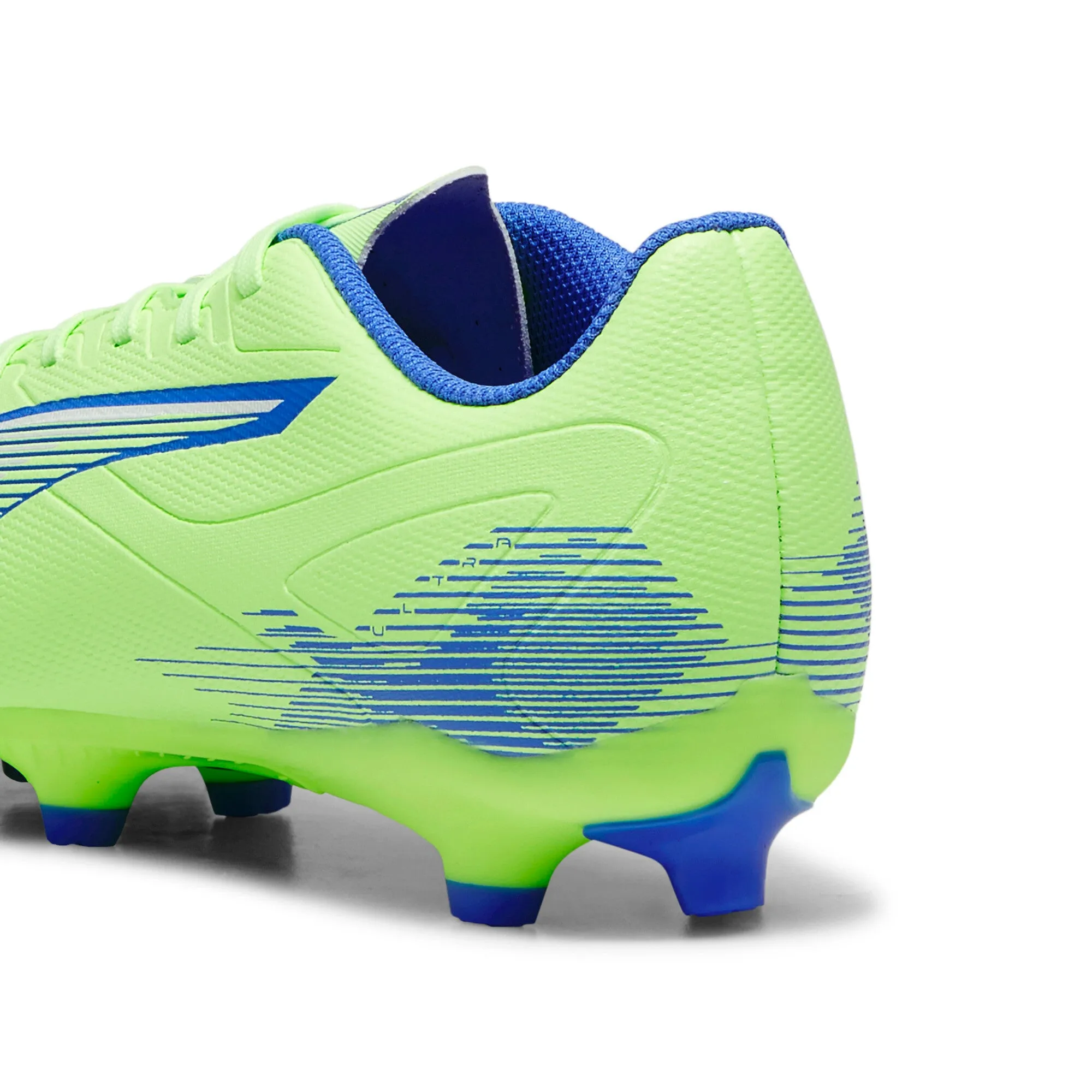 PUMA Women's ULTRA 5 PLAY Firm Ground/Artificial Ground Soccer Cleats