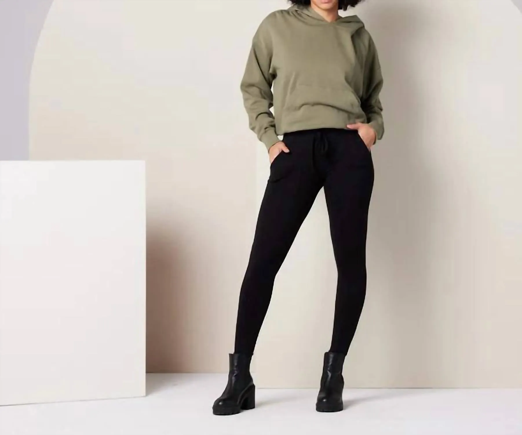 Ramble Hoodie In Army