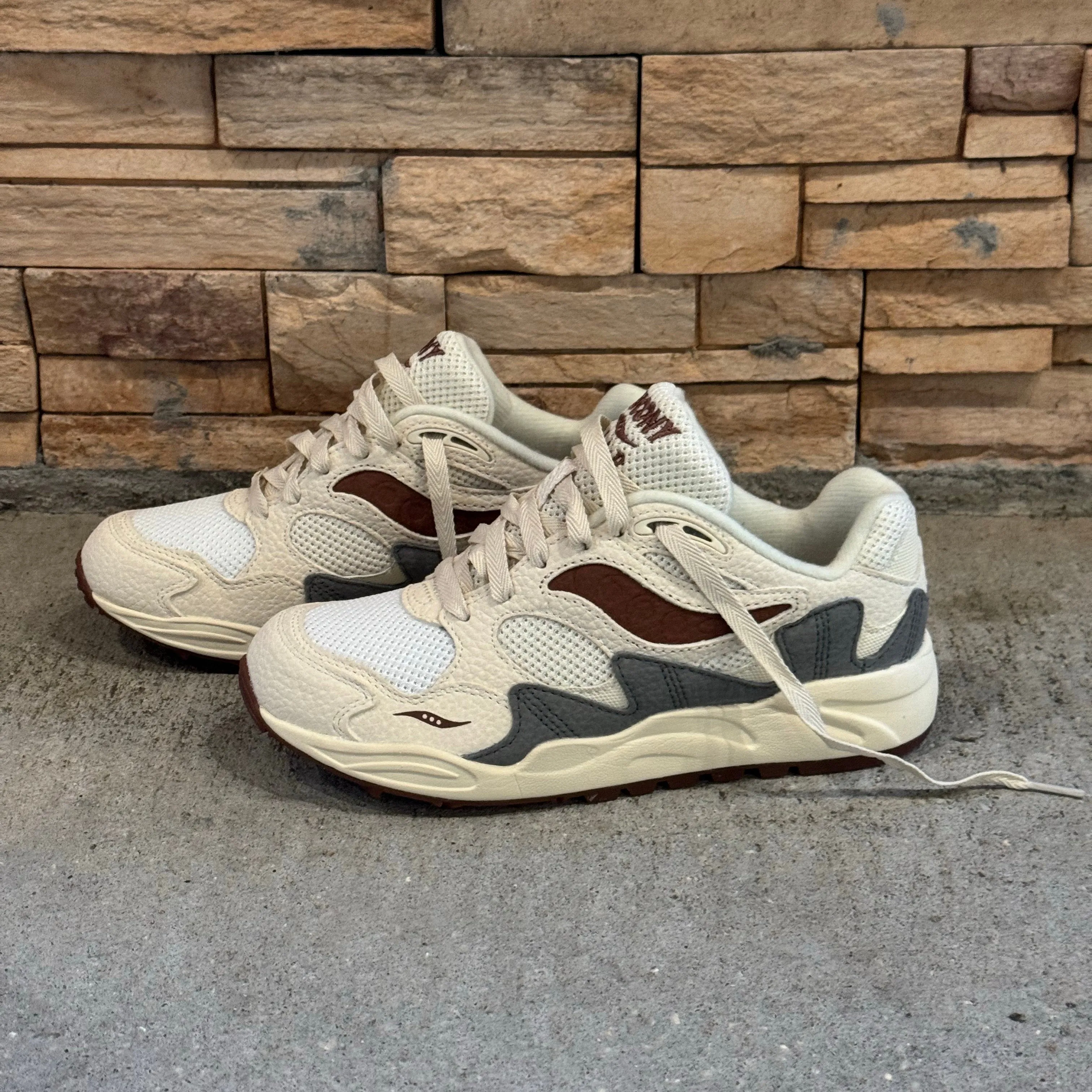 Shoes Saucony Saucony Men's Grid Shadow 2 S70799-3 Sand Brown