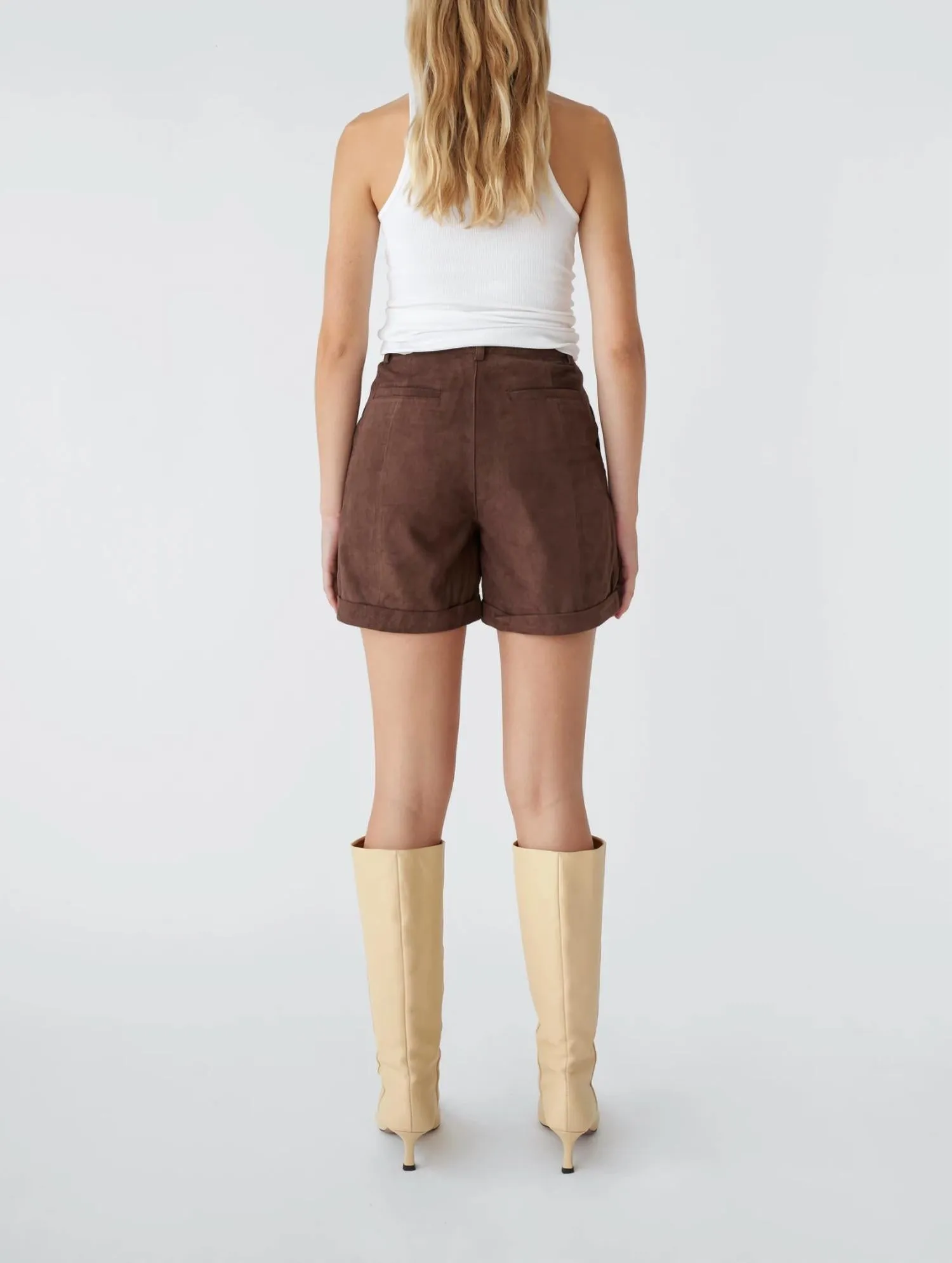 Suzy Suede Shorts In Brown
